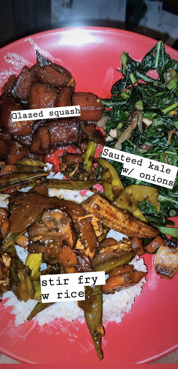 JustJewa2's tweet photo. @veganhippiesol Vegan food pics! #thh #recenteats 

Nachos
Stuffed enchilada peppers
Stir fry
Soul food

🤍🌱🤍🌱🤍 https://t.co/WYkcsKUHzY
