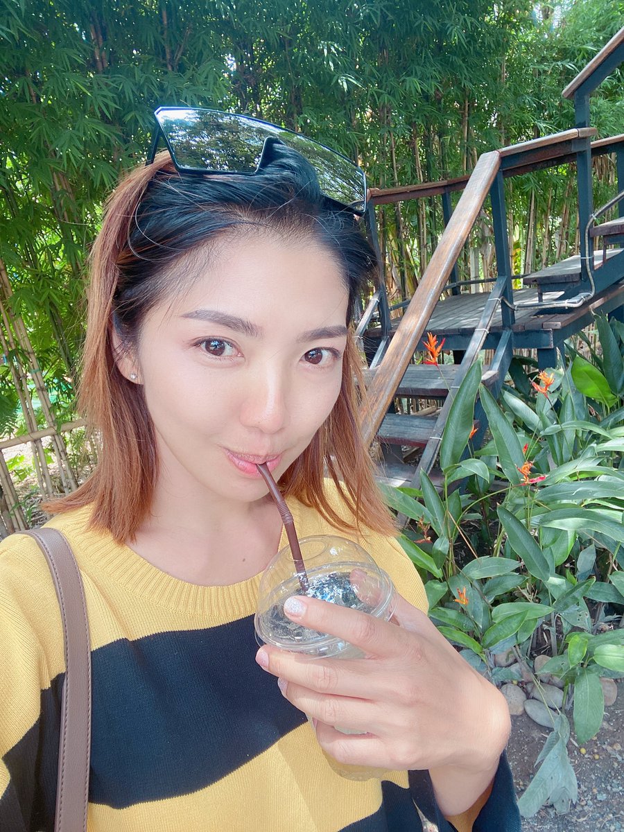 SLapitsara's tweet photo. ว่ายวนอยู่ใน”คงคา” https://t.co/99eVR8tA6T