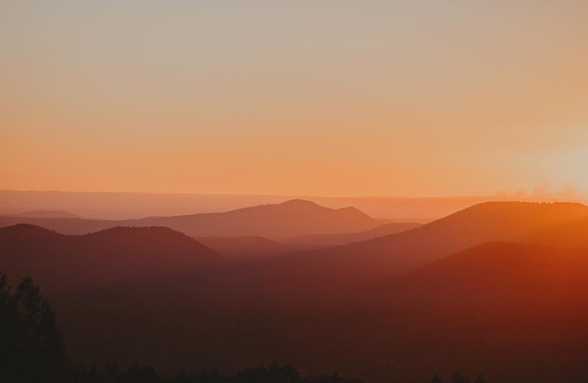 NAU's tweet photo. Twilight in Lumberjack Country https://t.co/8aF9xnpa9j
