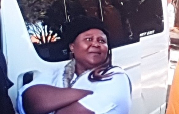 kengBothata's tweet photo. Imagine Loadshedding o le sober. #AlcoholHasFallen https://t.co/gPTDGrEjOV