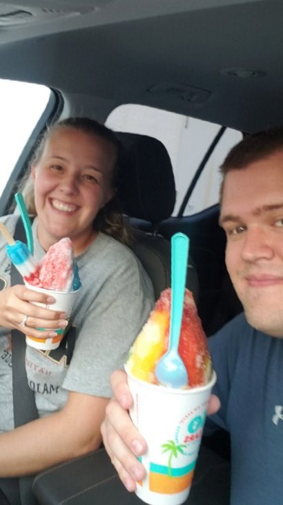 MsSrubar5thMath's tweet photo. Snow cone Sunday 😋 #USEsummer #StallionsDeserveIt https://t.co/tkuLdv3qIW