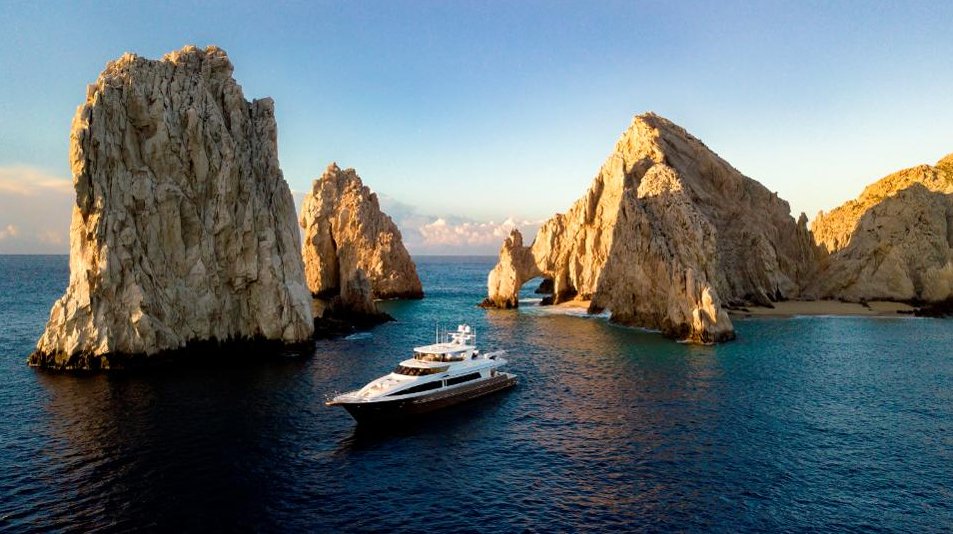 The real experience of traveling to a Mexico resort during a pandemic, from social distancing to safety precautions, Los Cabos is open for business https://t.co/YYV6dzUJyw https://t.co/c8zh9s9I0b