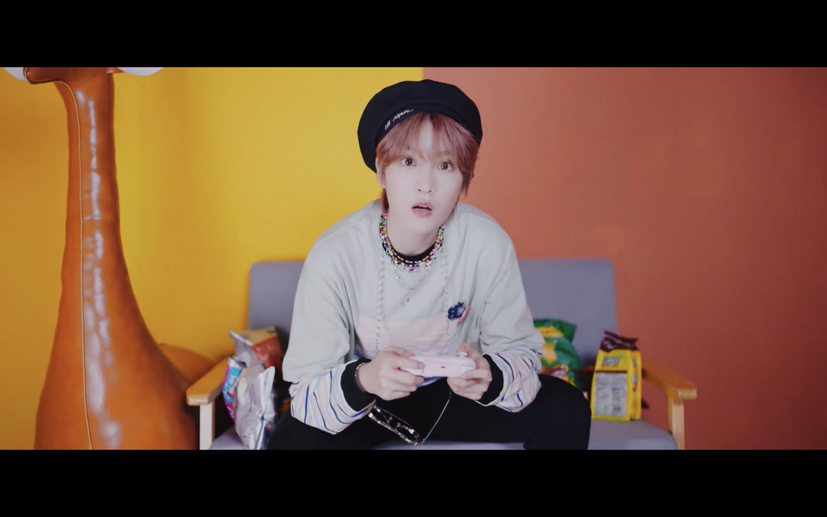 TrendingWeibo's tweet photo. The MV for "All Right" by #LinFan is out NOW! 🍦🍭

Watch here: https://t.co/ZD5QojkiZ0

#MarcoLin #林凡 https://t.co/iv7ne6hYhQ