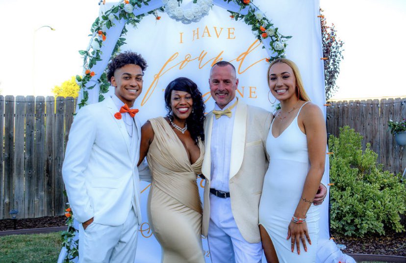 and their story begins. 💍