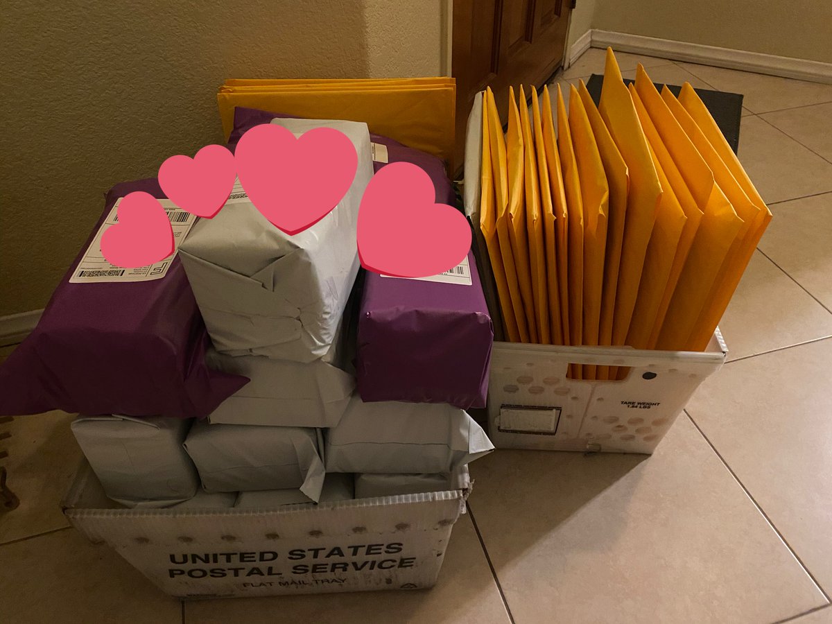 CUREmars's tweet photo. #marsshipped gonna post this now cause I’ll be at work when my madre drops these off tomorrow :)) https://t.co/EdT5HjAbyM