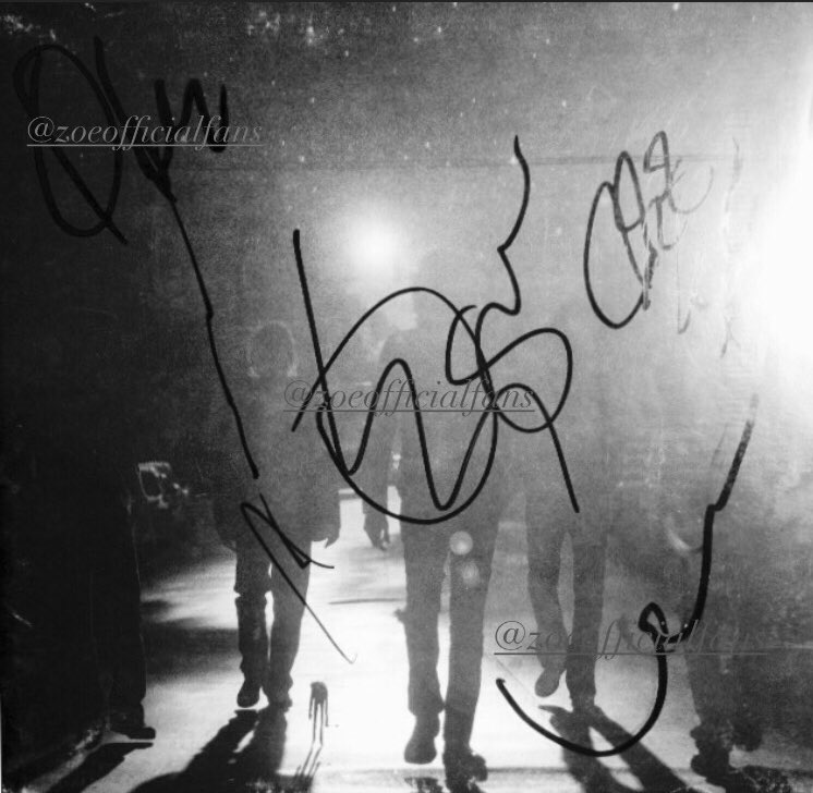 zoeofficialfans's tweet photo. Hoy se cumplen 14 años del “Memo Rex Commander y el Corazón Atómico de la Vía Láctea” – ¿Cuál es su canción favorita?  #MRCCAVL https://t.co/FXSfjq3tV0