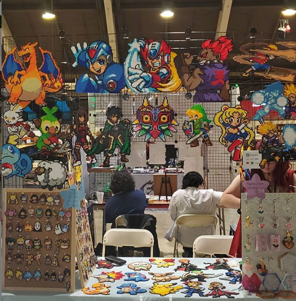 peckapon's tweet photo. Hello everyone! I am Peckapon and I make perlers and sell at conventions a few times a year! 

I'm working on a new online shop so feel free to take a look if you want https://t.co/OfZih3Pot3

#NobodyArtistClub https://t.co/BwTXWYFst3
