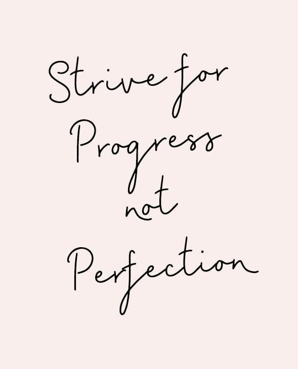 Staying positive all of the time might not be realistic, but finding one small positive thing each day could be…
#Mondaymotivation  #copingstrategies  #positivemindset