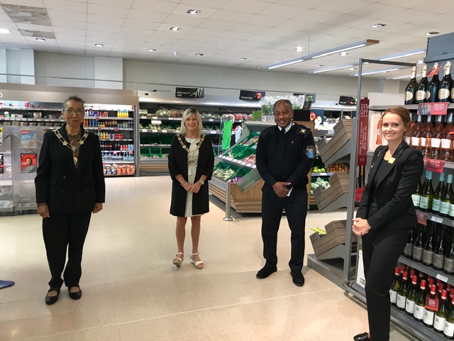 The Mayor of Sutton (@mayor_sutton) on Twitter photo Madam Mayor & Madam Deputy Mayor visited staff at Waitrose <a href="/waitrose/">Waitrose & Partners</a> in Worcester Park to thank them for all their hard work and commitment during these difficult times Madam Mayor & Madam Deputy Mayor visited staff at Waitrose <a href="/waitrose/">Waitrose & Partners</a> in Worcester Park to thank them for all their hard work and commitment during these difficult times