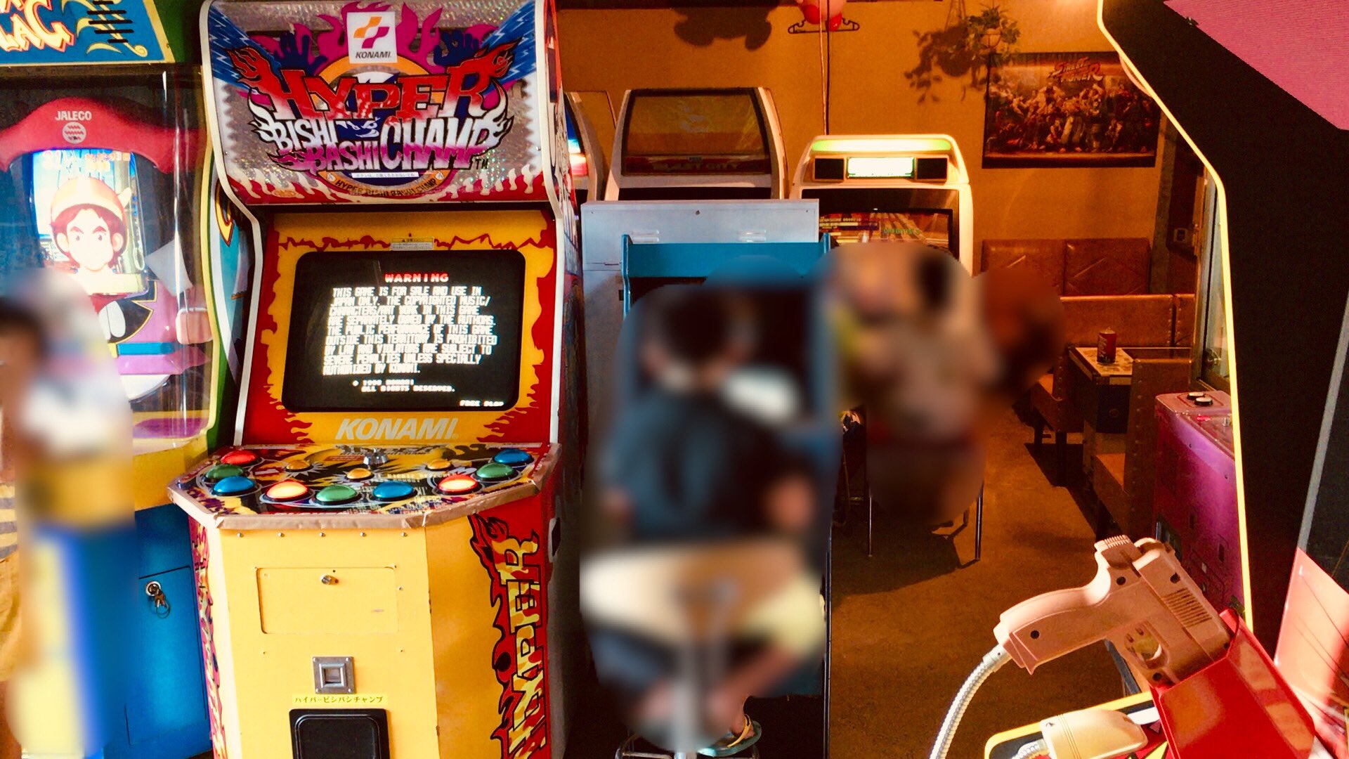 とぅってぃ 自宅ゲーセンで1番大切なのは一緒に遊ぶ友達だと思います 私が老人になっても遊べる仲間は現在4名 トレンド入りして見てくれる人が多いので 浜松周辺のsnk格ゲー好きさん 気軽ににdm下さい 対戦台3セット ボタン切替可能 コンシューマー