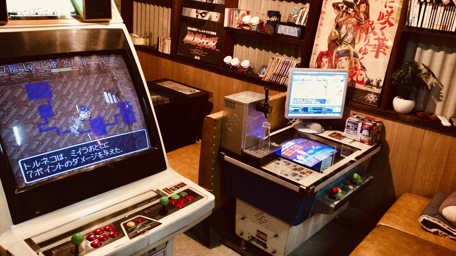 とぅってぃ 自宅ゲーセンで1番大切なのは一緒に遊ぶ友達だと思います 私が老人になっても遊べる仲間は現在4名 トレンド入りして見てくれる人が多いので 浜松周辺のsnk格ゲー好きさん 気軽ににdm下さい 対戦台3セット ボタン切替可能 コンシューマー