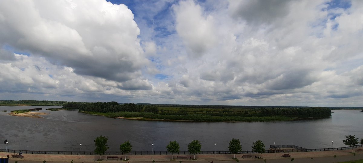 BelarusTt's tweet photo. #Rechitsa #Belarus #River #Dnepro #sumner2020 https://t.co/GfKMvtrFdg