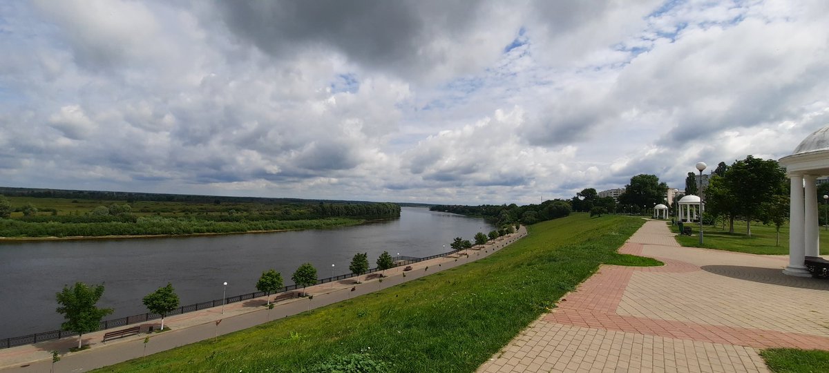BelarusTt's tweet photo. #Rechitsa #Belarus #River #Dnepro #sumner2020 https://t.co/GfKMvtrFdg
