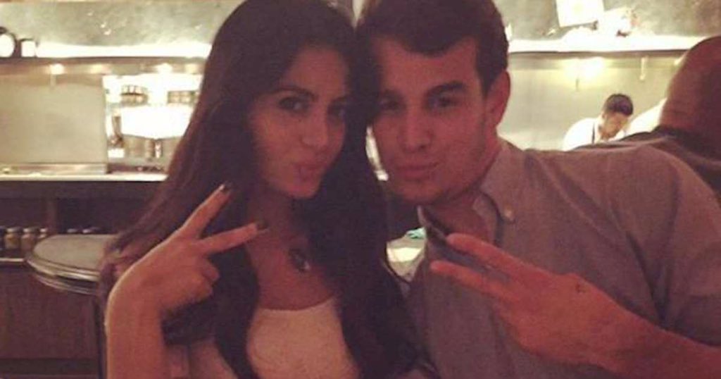 IzzyShadow_1's tweet image. Only us #Simon