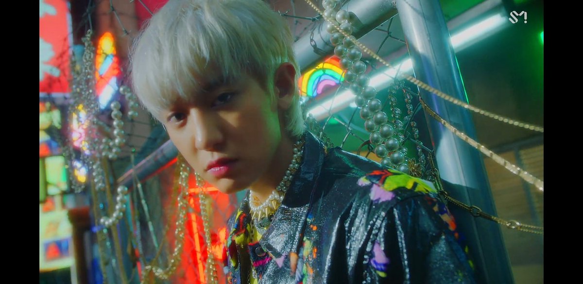 BautistaR_7's tweet photo. Waaahh i love this concept 💖 #EXO_SC #1BILLIONVIEWS #10억뷰 #EXOSC1BViewsNewEra #EXOSC_1BillionViews #EXOSC_IsBack #SEHUN_CHANYEOL #세훈_찬열 #CHANYEOL #찬열 #SEHUN
#세훈 #weareoneEXO @weareoneEXO https://t.co/KMkkWSmDYj