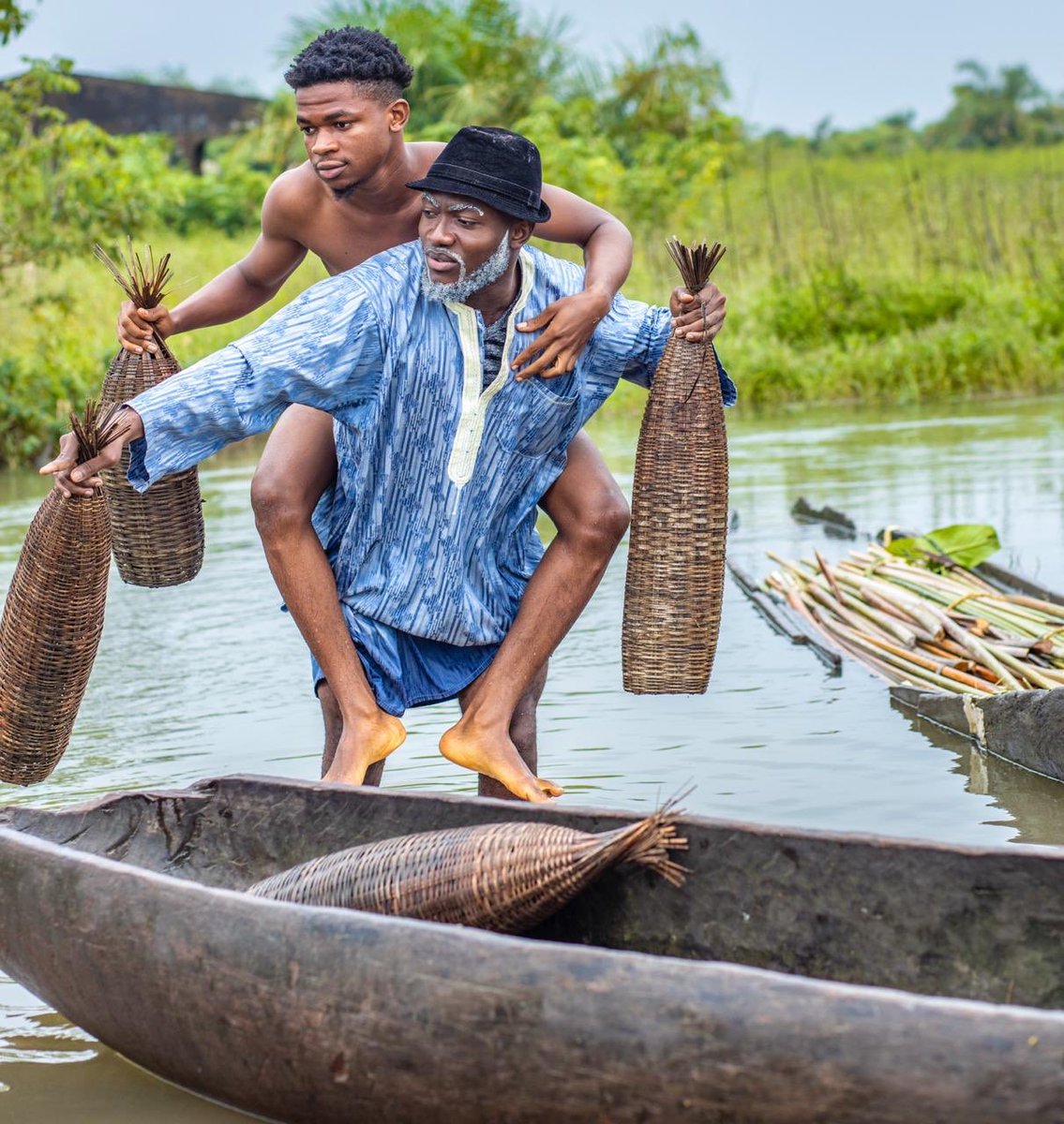 romeotarr_'s tweet photo. Short story about how I took my Dad off the canoe ๐
๐
#mylib https://t.co/n9n2po7QzP