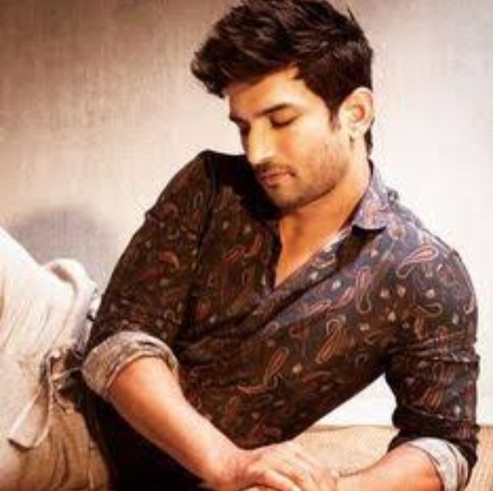 Singh0Shivam's tweet image. क्यों बुझ गई आग , या मिल गया इंसाफ 😌
यु न बुझने दो अपने अंदर की चिंगारी को 
अगर बुझ गई तो उन हज़ारो के सपने टूट से जायेंगे जिन्हे तुम पर नाज़ है और
फिर मंज़िल थम सी जाएगी  । 
@narendramodi
Written by :@Singh0Shivam
#MahaGovtCBIForSSR 
#WhyDelayInCBIForSSR