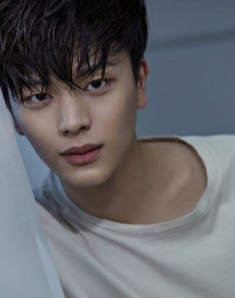 pannatic's tweet photo. D.O, Taeyong, and Sungjae are named as the top 3 male idols who are purely talented and good-looking!

https://t.co/tFEQT5QRtS
#EXO #DO #NCT #Taeyong #BTOB #Sungjae https://t.co/D5lTPuo3cr