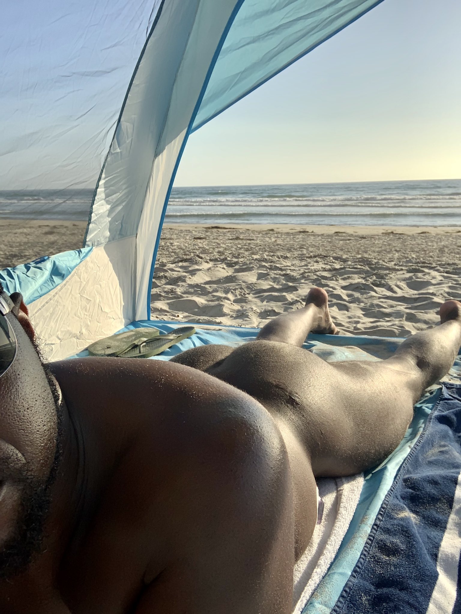Finally spent an afternoon at Black’s Beach #nudist https://t.co/ePg0WOmm7e