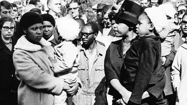 IamMzilikazi's tweet photo. The giant tree has fallen, the daughter of the soil @ZindziMandela is no more and may your soul Rest In Peace Zindziswa Mandela #RIPZindziMandela ✊🏿 https://t.co/tq7iYth8YZ