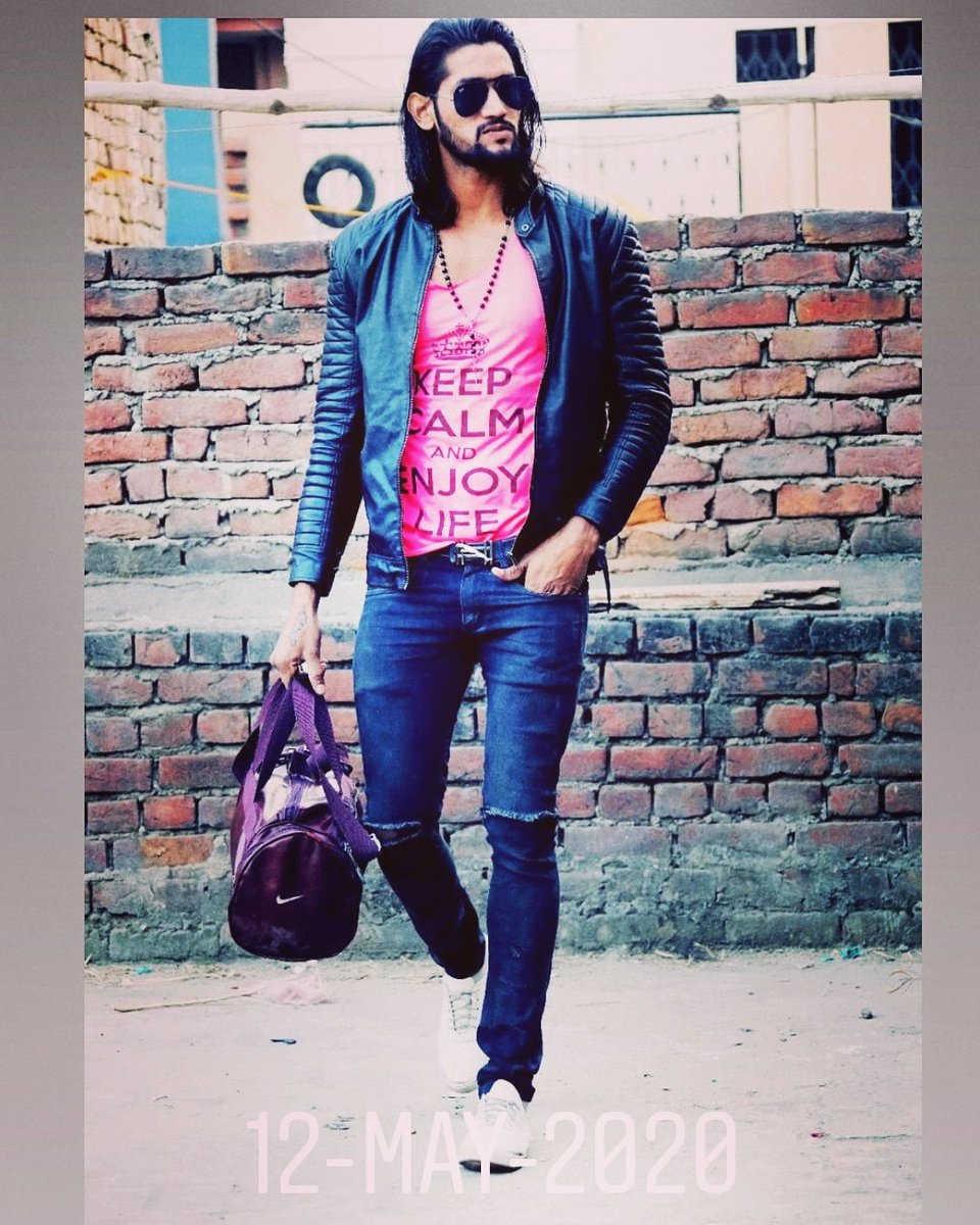 tarzan_ffw's tweet photo. #fashionstyle #stylishboy #stylemen #stylish #instaboy #instastyle #pageforyou #foryouinsta #foryoupage #modelactor #fitnessmodel #fitnessmotivation #gymshark  #mumbaimodel #mumbaimerijaan #wwe #stylemen #pageforyou #suhhantsinghrajpoot #support https://t.co/IyD3cXQZca