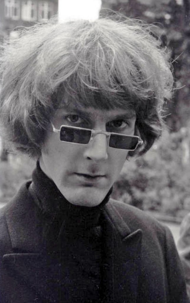 Happy birthday Roger McGuinn. 78 today 