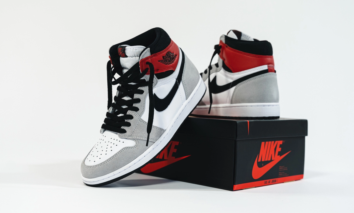 jordan 1 retro high light smoke grey footlocker