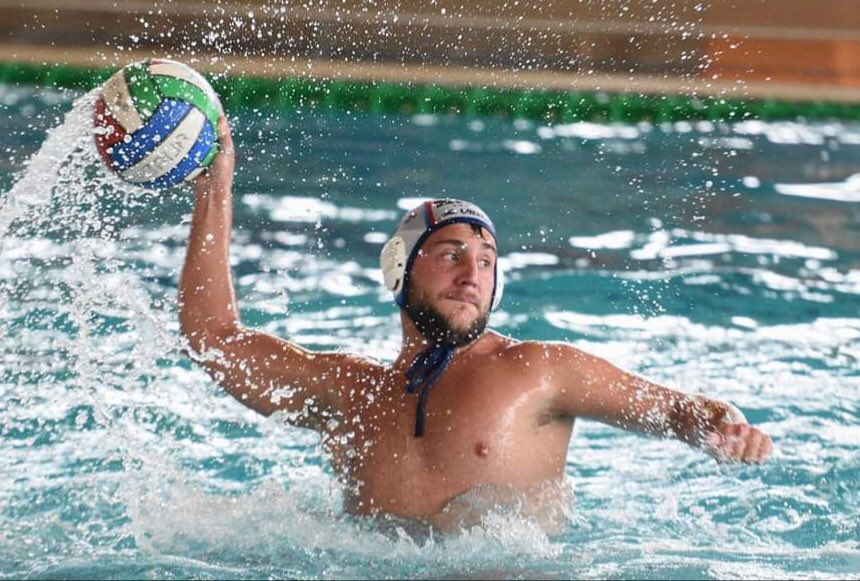 cnsf_info's tweet photo. 🤽🏼‍♂️🔥Iniciem la setmana anunciant oficialment la incorporació de Vicenç Zurita i Tanque Echenique a l'equip absolut masculí de waterpolo. Dos reforços importants per l'equip que ens permetran afrontar la @LPremaat amb la màxima il·lusió. Benvinguts al CNSF #somCNSF https://t.co/aciJbXX2vj