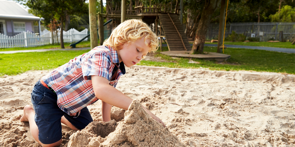 YourCreativeOwl's tweet photo. Ideas for children's creative activities. Sand play is such good fun. No pit just grab a tray. 
Join us in Oscar's Club and play ‘what could it be?’ with a live weekly video and loads more ideas. 
https://t.co/JnRVcL370m
#createyourown #creativechildren #children #creativeplay https://t.co/Tk7WZThFN9