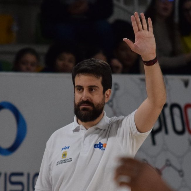 ACLEBaloncesto's tweet photo. David Barrio Fernández (@barrio1985) es ya nuevo presidente de la ACLEB tras la finalización del proceso electoral. Junto a su equipo dirigirá la Asociación durante los próximos 4 años. Actualmente es el entrenador del equipo LEB Plata @baloncestoCDP https://t.co/jIyFoH0PG2 https://t.co/b1K6nsdbzd