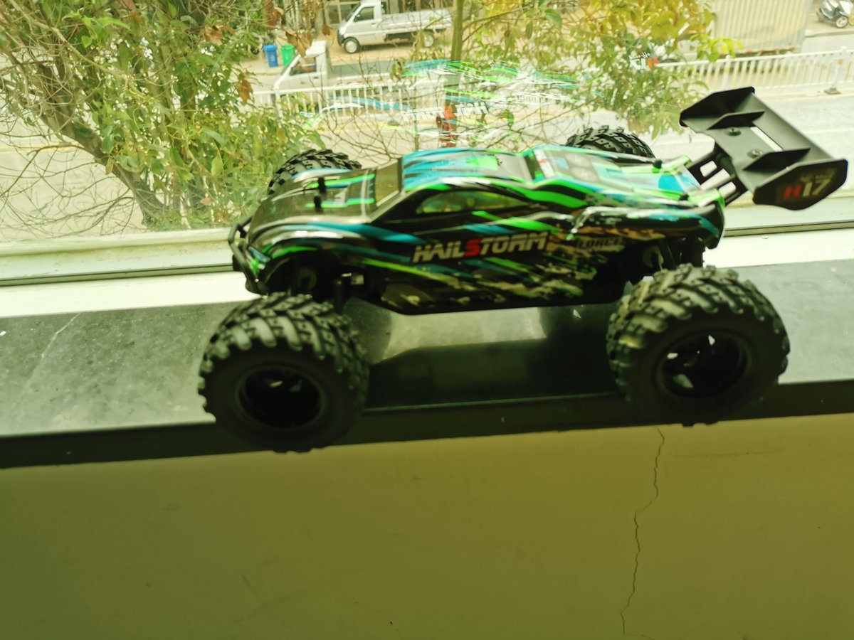 Avarc6's tweet photo. 1:18 scale off-road truggy!! #rccar #rc #car #toy #buggy #trucks #truggy #crawler #scaler #monstertruck #HobbygradeRC #radiocontrolledcar #rcbuggy #rchobby #rccrawler #rcscaler #rctruggy #trucks #traxxas #slash #traxxasslash https://t.co/9ltdG9kNUB