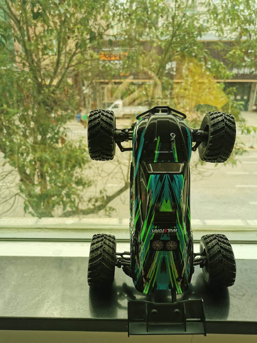 Avarc6's tweet photo. 1:18 scale off-road truggy!! #rccar #rc #car #toy #buggy #trucks #truggy #crawler #scaler #monstertruck #HobbygradeRC #radiocontrolledcar #rcbuggy #rchobby #rccrawler #rcscaler #rctruggy #trucks #traxxas #slash #traxxasslash https://t.co/9ltdG9kNUB