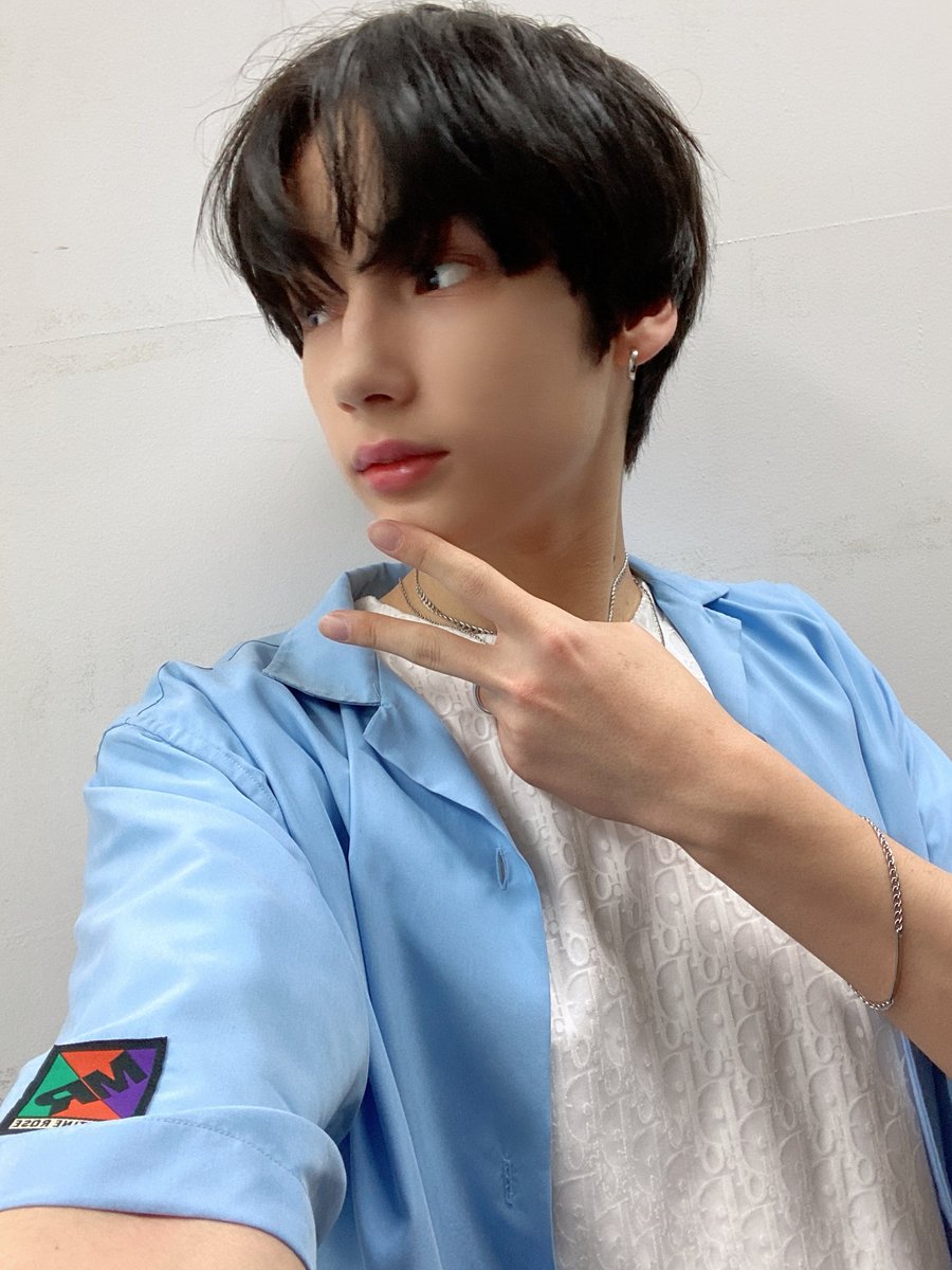 TXT_members tweet picture