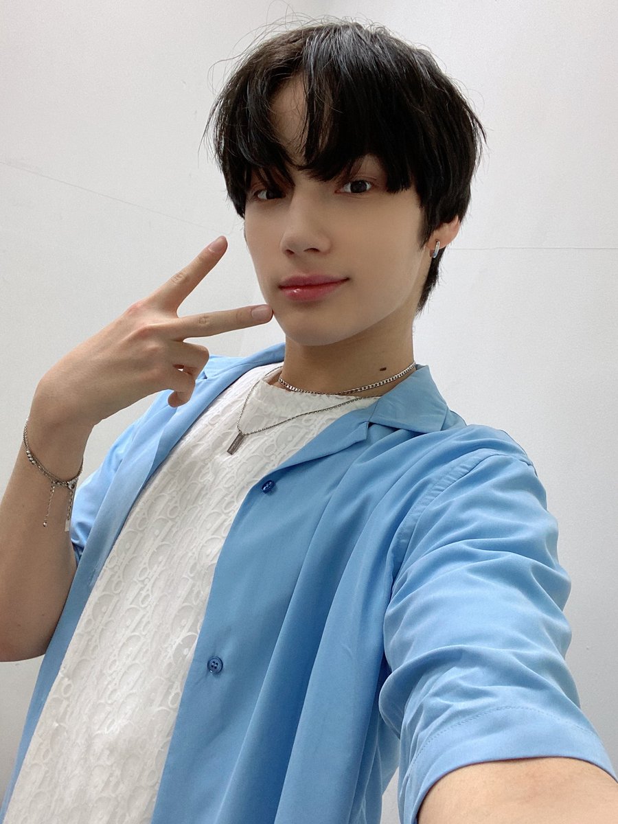 TXT_members tweet picture