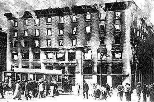 100 anni fa a Trieste i fascisti diedero fuoco al Narodni dom, la casa del Popolo sloveno. E oggi, giornata storica,  l'edificio verrà riconsegnato alla comunità slovena alla presenza del Presidente Mattarella e del Presidente Pahor, delle Istituzioni locali e dell'ANPI