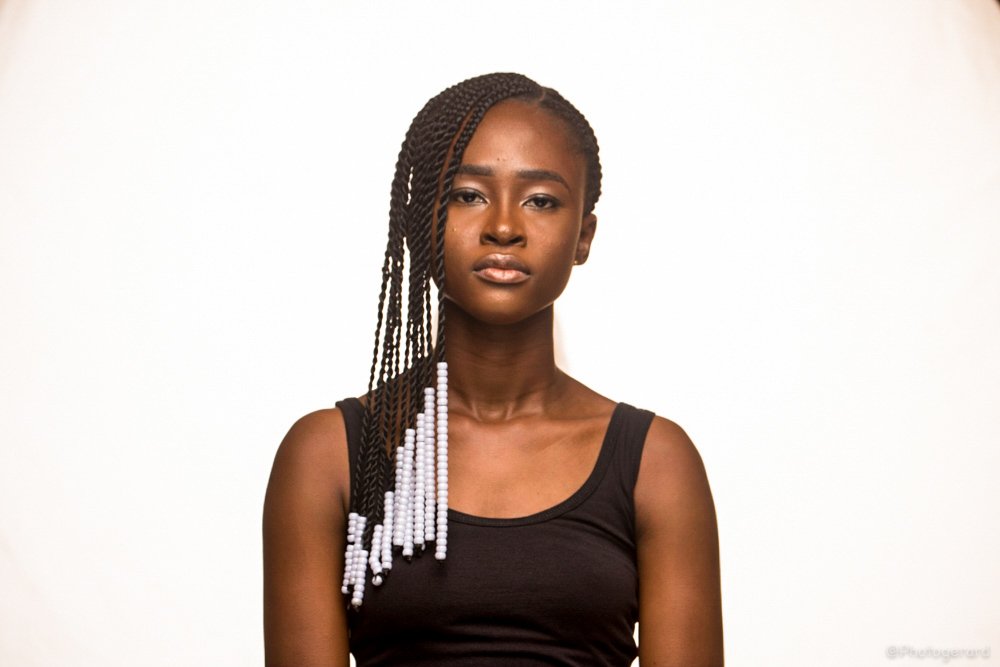 TwistsnLocs's tweet photo. With a little bit of creativity, beads can bring your hair to life.
Are they your favourite hair accessories yet?
Model: @koshiethevoi
Photographer: @Photogerard
#StyleShoot #TnLStyleShoot #TnLBeadedStyleShoot #TheCrownAct #StyledbyTnL #BeadedHair #Cornrows #HairLove https://t.co/rUbiU0zNgw