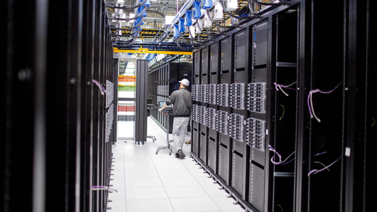 msdevjp's tweet image. 【 #Intel が備わった新しい汎用およびメモリ最適化 #AzureVM 】
第 2 世代 Intel Xeon Platinum 8272CL (Cascade Lake) ベースの、新しい汎用およびメモリ最適化 Azure Virtual Machines (VM) が利用可能になりました。
詳細は以下のブログ記事でご紹介しています。

msft.it/6015TmW9f