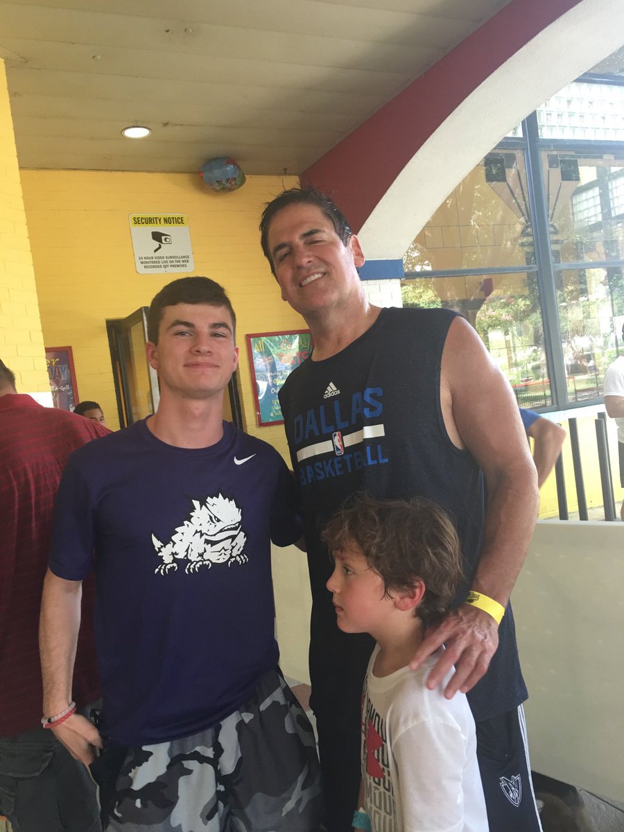 brock_doty9's tweet photo. Hey @mcuban remember the day we met mini golfing?! When is my audition on shark tank?! I’m ready to be the next millionaire of the world. DM Me!! #markcubanforpresident #PressYourLuck https://t.co/y1Rx3RFKKM