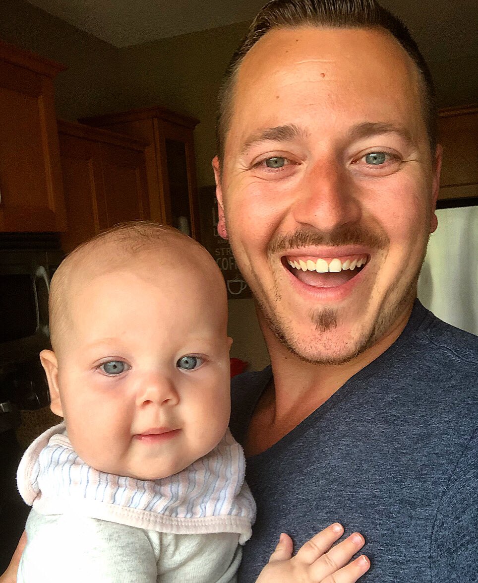 derekjamestrapp's tweet photo. This little girl just said her first words a few days ago!

She said mom, momma &amp; mum mum.

I couldn’t be more excited to say that 3 days after she said dadda!

Everley saying dad and dadda is one of the best feelings ever!

I’m a proud papa ❤️
@derekjamestrapp https://t.co/uDIvrm0KD6