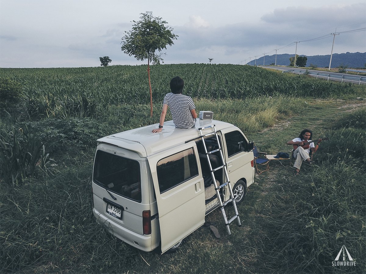 SlowDriveTH's tweet image. การได้ขับรถเที่ยวไปในถนนเส้นรอง เจออะไรสวยๆก็แวะดู แวะชิล นี่คือการเที่ยวแบบที่เราชอบ #ออกไปสโลว์ไดฟ์กัน

#SlowDrive #ขับรถเที่ยว #ReviewThailand @Review_Thailand #backpackers #camping #travel #เที่ยวไทย #เที่ยวไทยเท่ #ลพบุรี #รถตู้เล็ก #minivan