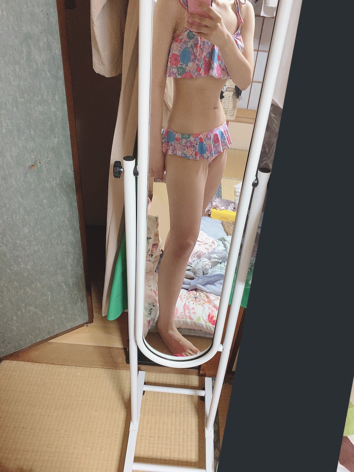 まぁ リバウンドから立ち直る女 ひょんなことから水着を着る機会があるんだけど まだまだ太い 足 でも昔と比べたら変わった 新しいの買ったから着たらまた写メ撮る 顔が逞しすぎて流石に見せられなかったアフターwww ダイエットビフォーアフター