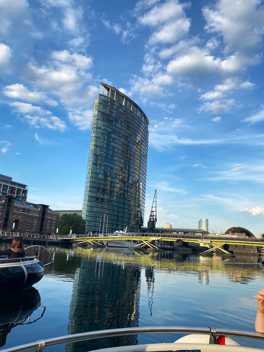 Did a BBQ Boat trip yesterday with Skuna Boats- just look at the views guys! They even do hot tubs & it's in Canary Wharf