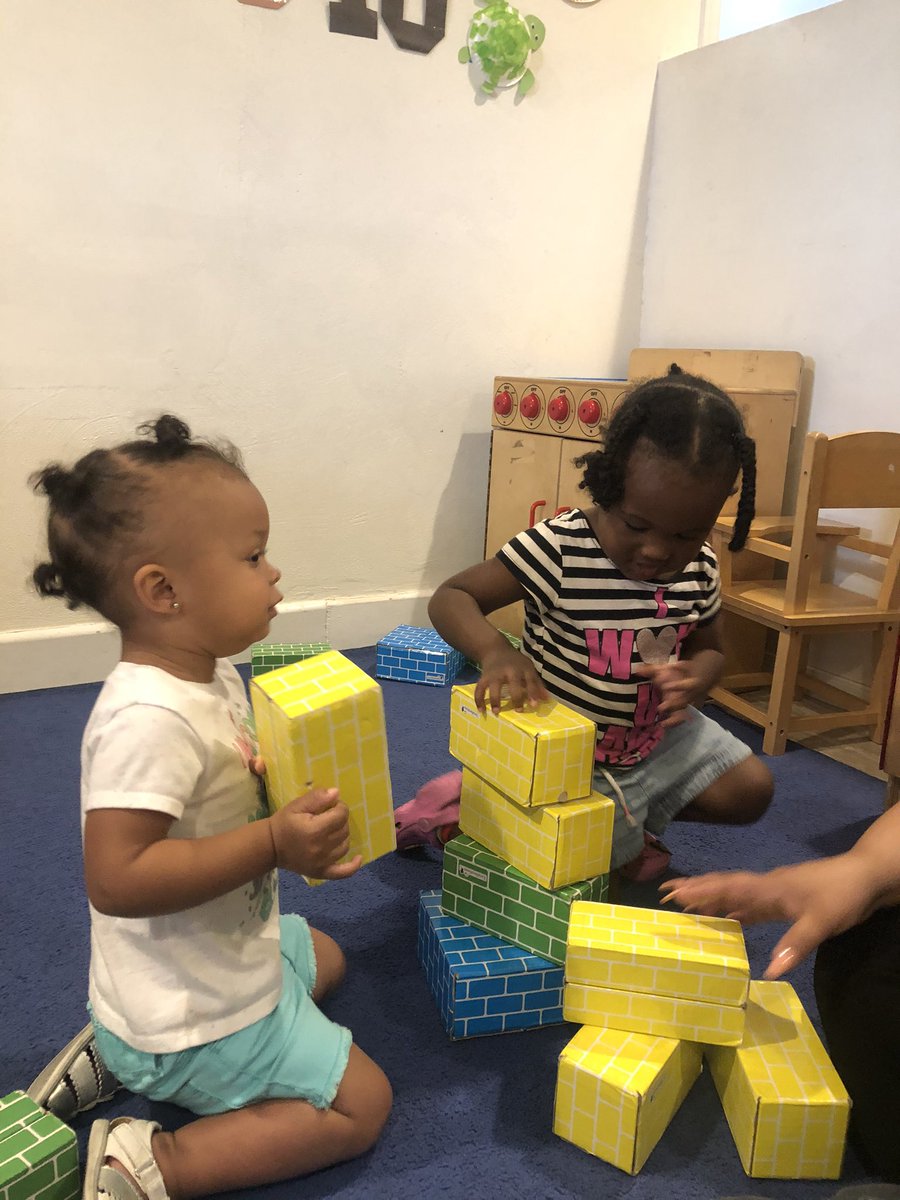 Unique Little Hands tweet media