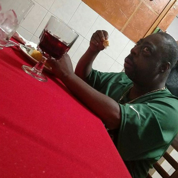 inceptionmemer's tweet photo. *Papa takes my Phone*
Papa: Password bata kya hai?
*Me Who kept password as 'Jaana L**de'* https://t.co/ngmXXD5a4N