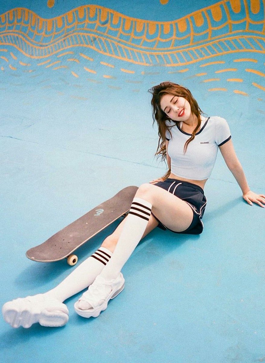 Daily Thinspo The Way She S Making Me Feel Insecure About My Body Her Body Is Pretty Asf Thinspo Thinspiration Ed Thin Skinny Edtwt Edtwitter 프로아나 트친소 프로아나 よかったらダイエットのモチベーション上がる写真載せてくれ