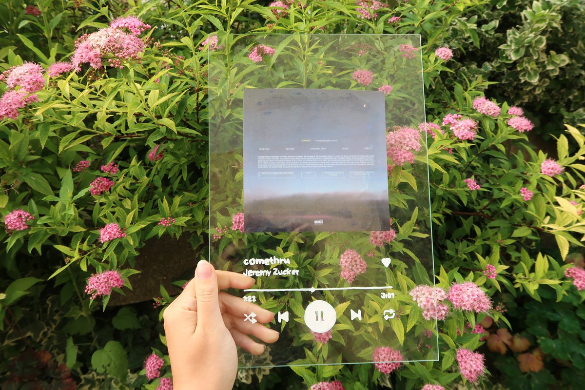 lovingboybaands's tweet photo. #wermiculture i need your help!! tag @jeremyzucker and @TeamVisionary so they can see what a good friend of mine made and gave me for my birthday 💓
both of us were supposed to meet jeremy in vienna back in may and we're looking forward to the postponed show https://t.co/TAUzTWsxAK