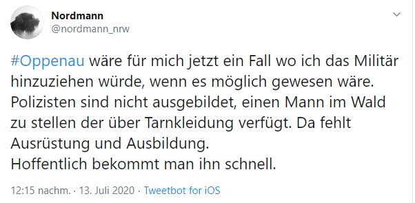 HSB_Forum's tweet photo. Endlich nen Grund für nen Bundeswehreinsatz im Inneren! Einen richtigen aber, den uns dieser Cop hier liefert.
BTW: Der @.nordmann_nrw ist der "Wikinger", hat sich nur umbenannt.
#CopOps https://t.co/YyBl2ehztN