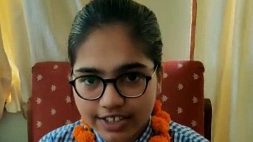 CBSE 12th Result 2020: Lucknow girl Divyanshi Jain gets 100% marks, scores 600 out of 600

hindustantimes.com/education/cbse…