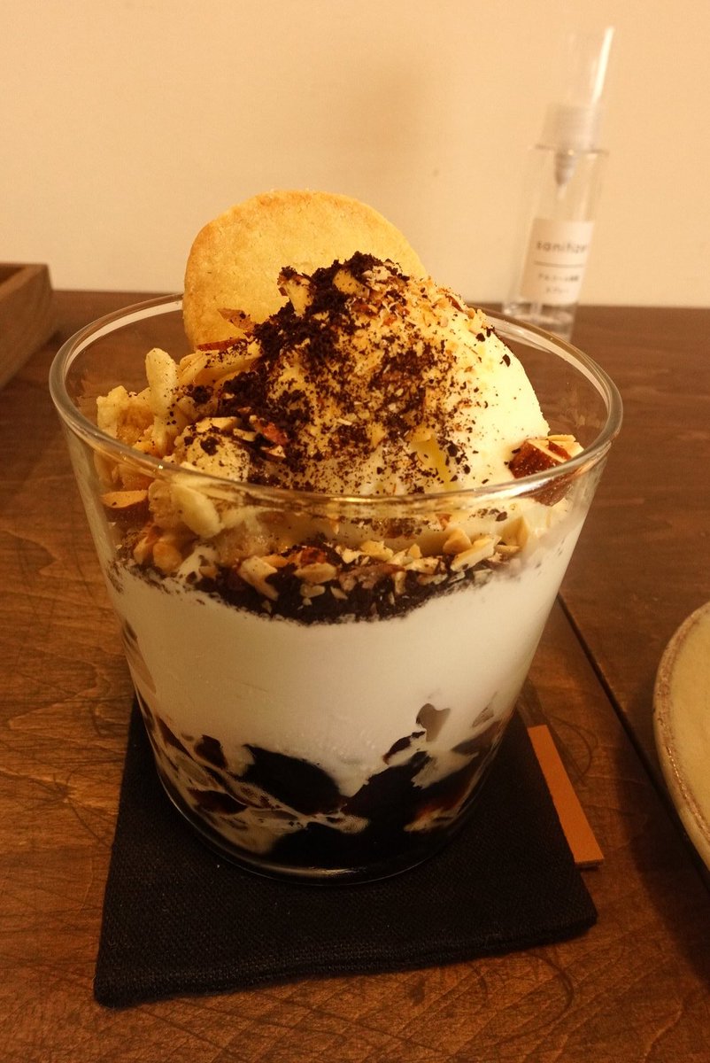 千あかり 滋賀県大津市 Gururi インスタで気になってた店やっと行けた 期待通り美味しいお店でした Gururi カフェ コーヒー 大人のパフェ スイーツ