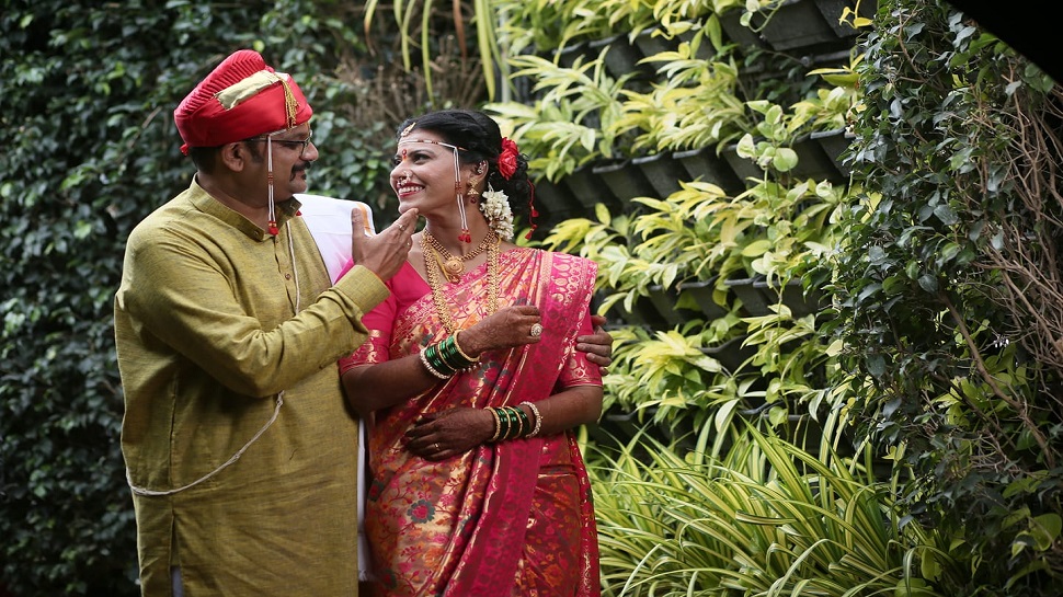 अभिनेत्री शुभांगी सदावर्ते आणि संगीतकार आनंद ओक लग्नबंधनात अडकले  zeenews.india.com/marathi/photos… 
#ShubhangiSadavarte #AnandOak #marriage